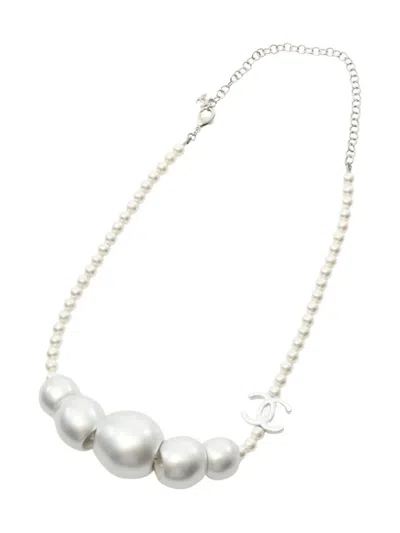 Pre-owned Chanel 1980s Coco Mark Pearl Necklace In Silver