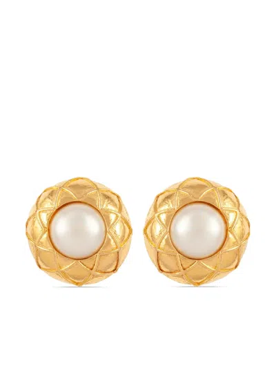 Pre-owned Chanel 1980s Faux-pearl Clip-on Earrings In Gold