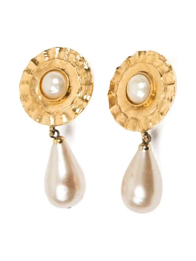 Pre-owned Chanel 1980s Faux-pearls Pendant Earrings In Gold