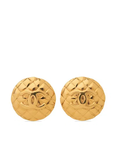Pre-owned Chanel 1980s Repeat Logo Clip-on Earrings In Gold
