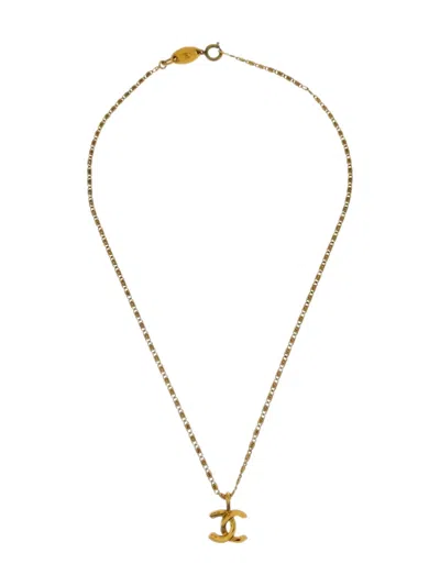 Pre-owned Chanel 1982 Cc Chain Pendant Necklace In Gold