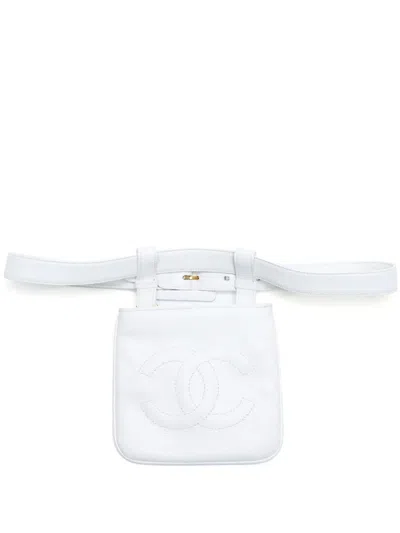 Pre-owned Chanel 1985-1993 Cc Leather Belt Bag In White