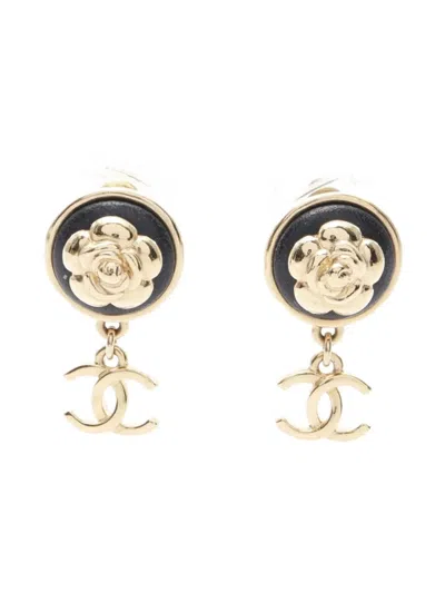 Pre-owned Chanel 1986-1988 Camellia Earrings In Gold