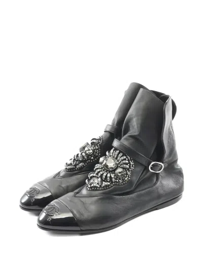 Pre-owned Chanel 1986-1988 Cc Crystal-embellishment Boots In Black