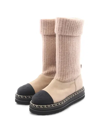 Pre-owned Chanel 1986-1988 Cc-logo Boots In Neutral