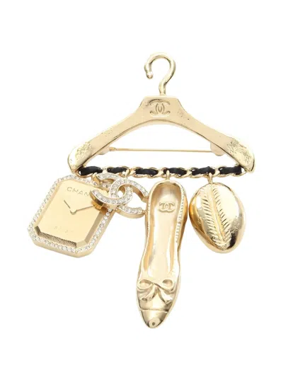 Pre-owned Chanel 1986-1988 Coco Mark Hanger-motif Brooch In Gold