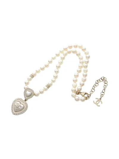 Pre-owned Chanel 1986-1988 Coco Mark Heart Pearl Necklace In Neutral
