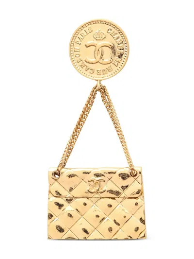 Pre-owned Chanel 1986-1988 Coco Mark Matelasse Brooch In Gold