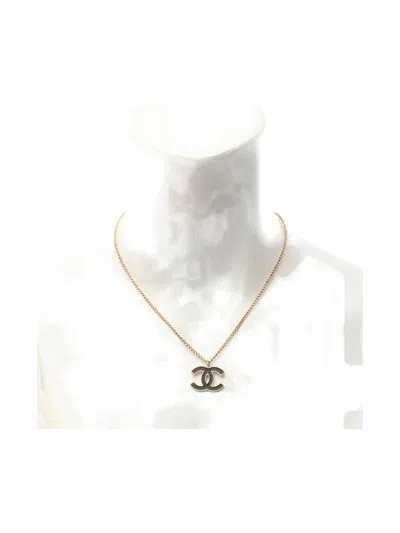 Pre-owned Chanel 1986-1988 Coco Mark Pendant Necklace In Gold