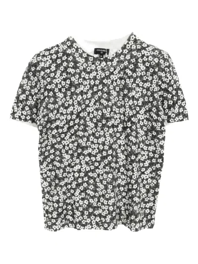 Pre-owned Chanel 1986-1988 Floral-pattern Cotton T-shirt In Gray