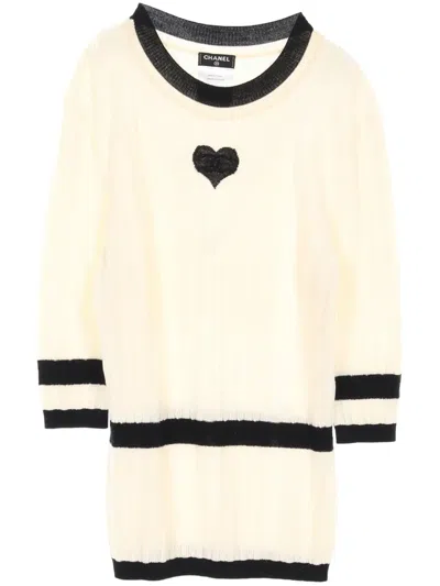 Pre-owned Chanel 1986-1988 Heart-intarsia Wool Sweater In White