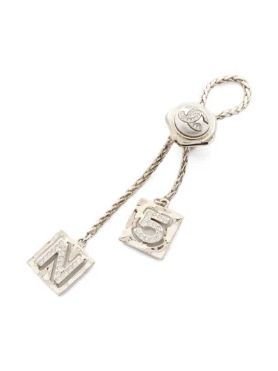 Pre-owned Chanel 1986-1988 Interlocking Cc Brooch In Silver