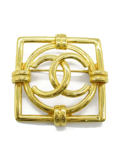 Pre-owned Chanel 1986-1988 Interlocking Cc Brooch In Gold