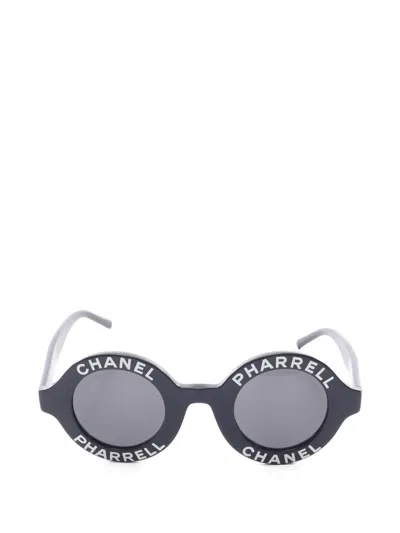 Pre-owned Chanel 1986-1988 Round Sunglasses In Black