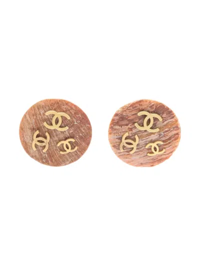 Pre-owned Chanel 1986-1988 Triple Coco Mark Shell Clip-on Earrings In Gold