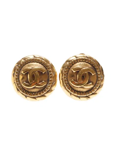 Pre-owned Chanel 1986-1994 Cc-embossed Earrings In Gold