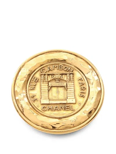 Pre-owned Chanel 1986-1988 Cambon Circle Brooch In Gold