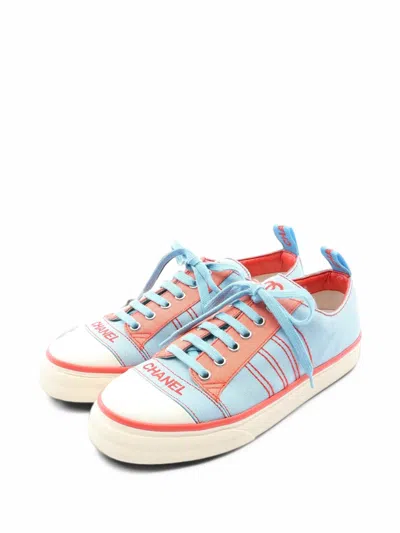 Pre-owned Chanel 1986-1988 Cc Interlocking Canvas Sneakers In Blue