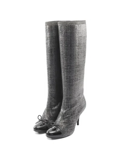 Pre-owned Chanel 1986-1988 Cc Logo Patent-toe Boots In Gray