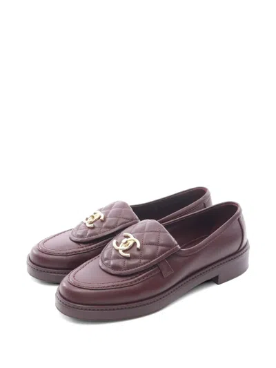 Pre-owned Chanel 1986-1988 Cc Turnlock Loafers In Red