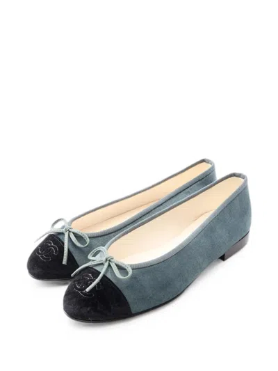 Pre-owned Chanel 1986-1988 Cc-logo Ballet Flats In Green
