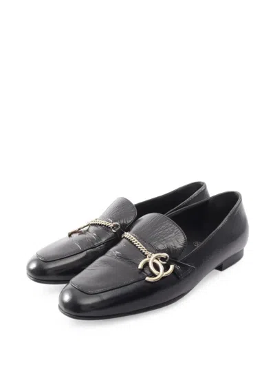 Pre-owned Chanel 1986-1988 Coco Mark Chain-detail Loafers In Black