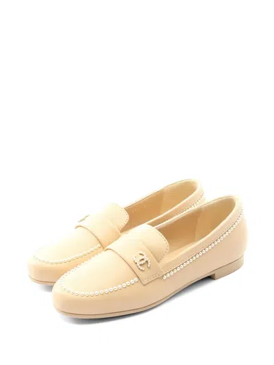 Pre-owned Chanel 1986-1988 Coco Mark Leather Flat Shoes In Neutral