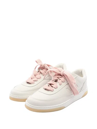 Pre-owned Chanel 1986-1988 Coco Mark Sneakers In White