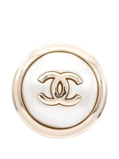 Pre-owned Chanel 1986-1988 Faux-pearl Brooch In Gold