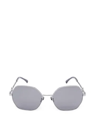 Pre-owned Chanel 1986-1988 Geometric-frame Sunglasses In Silver