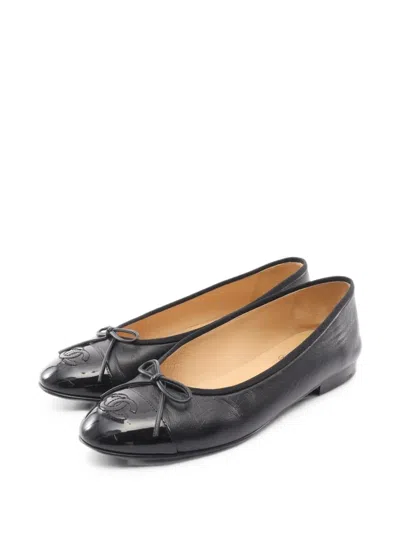 Pre-owned Chanel 1986-1988 Interlocking Cc Ballet Flats In Black