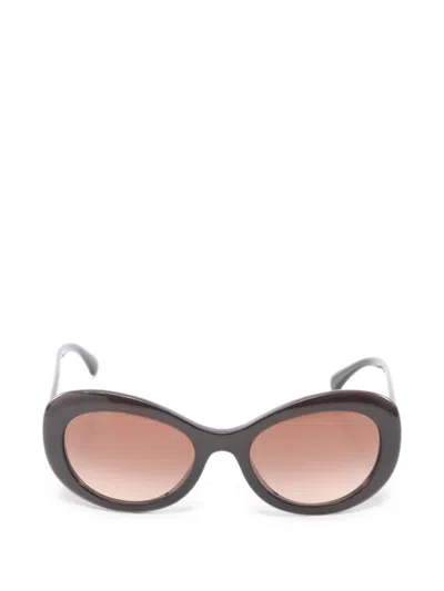 Pre-owned Chanel 1986-1988 Logo-plaque Sunglasses In Black