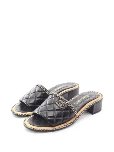 Pre-owned Chanel 1986-1988 Matelassé Chain-trim Mule Sandals In Black