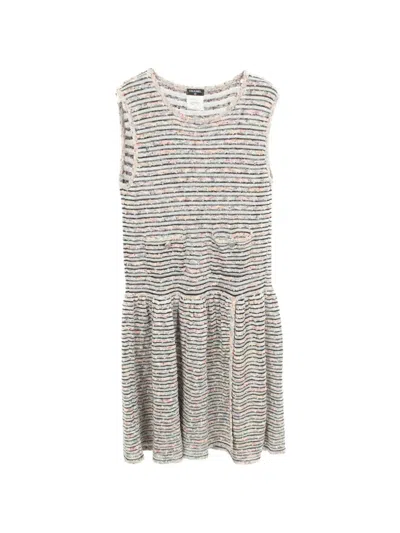 Pre-owned Chanel 1986-1988 Tweed Sleeveless Mini Dress In White