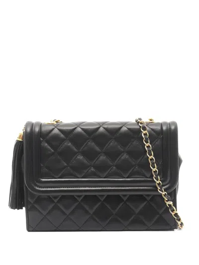 Pre-owned Chanel 1989-1991 Matelasse Chain Shoulder Bag In Black
