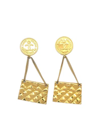 Pre-owned Chanel 1990-2000 Classic Flap Dangle Clip-on Earrings In Gold