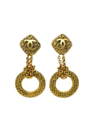 Pre-owned Chanel 1990-2000 Diamond-quilted Cc Clip-on Earrings In Gold