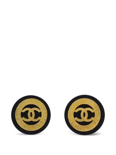 Pre-owned Chanel 1990-2000s Button Clip-on Earrings In Gold
