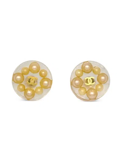 Pre-owned Chanel 1990-2000s Cc Button Earrings In Gold