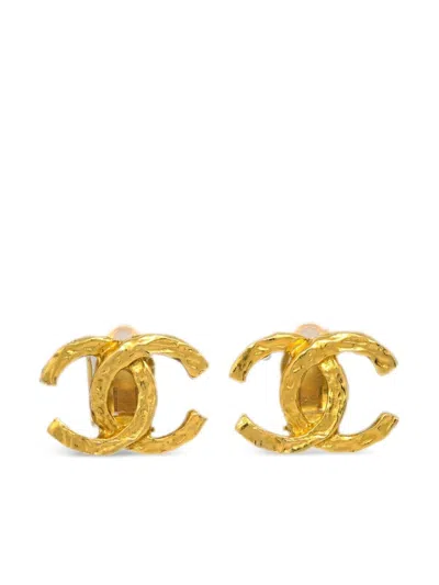 Pre-owned Chanel 1990-2000s Cc Clip-on Earrings In Gold