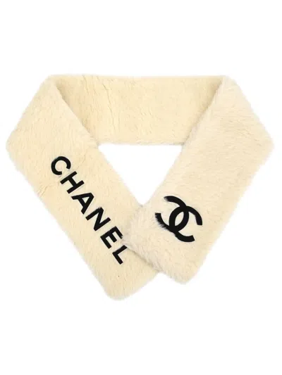 Pre-owned Chanel 1990-2000s Cc Scarf In White