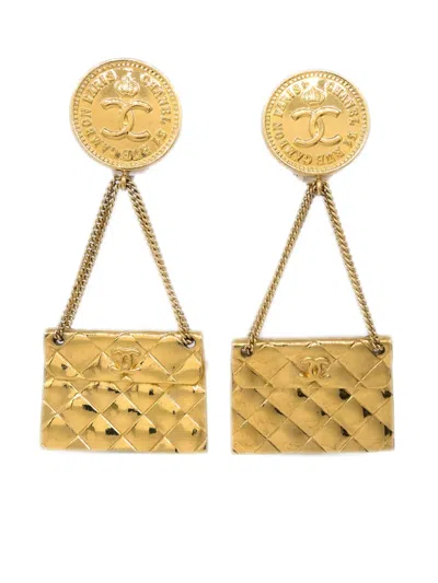 Pre-owned Chanel 1990-2000s Classic Flap Clip-on Earrings In Gold