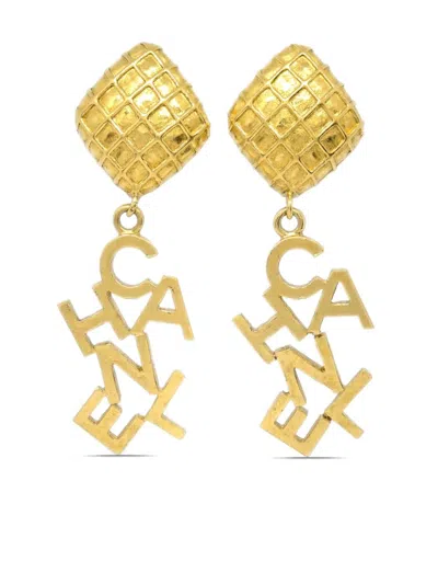 Pre-owned Chanel 1990-2000s Logo-leterring Clip-on Earrings In Gold