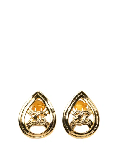 Pre-owned Chanel 1990-2010 Gold Plated Cc Teardrop Clip On Earrings Costume Earrings
