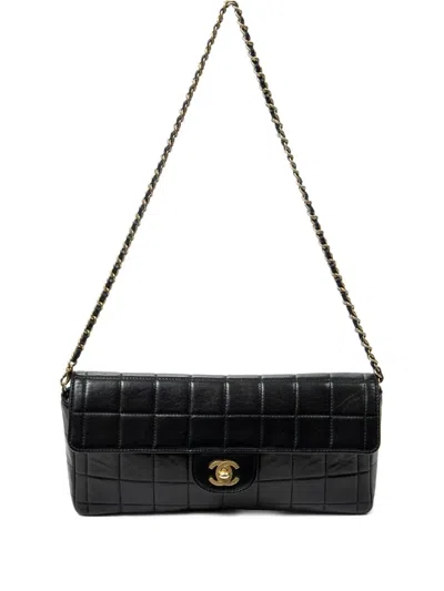 Pre-owned Chanel 1990 Quilted Shoulder Bag In Black