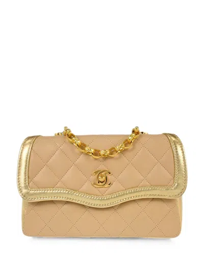 Pre-owned Chanel 1990 Wave-design Shoulder Bag In Neutral