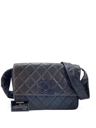 Pre-owned Chanel 1990-1992 Matelassé Cc Shoulder Bag In Black