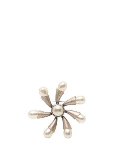 Pre-owned Chanel 1990-2010 Gold Plated Faux Pearl Flower Brooch Costume Brooch