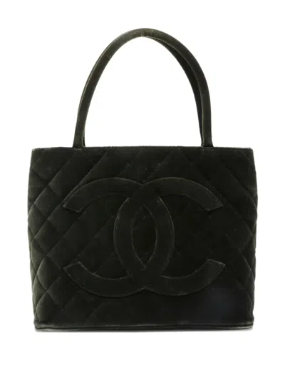Pre-owned Chanel 1990s Quilted Medallion Tote Bag In Green