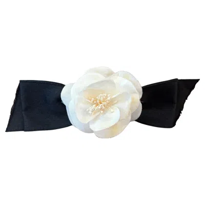Pre-owned Chanel 1990s Vintage  Camellia Ribbon Barrette Hair Clip Off-white Black